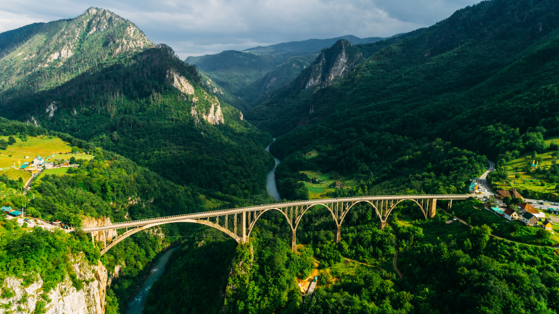 pont rivière tara montenegro